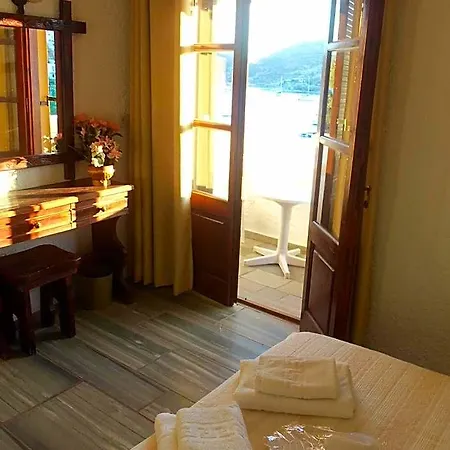 Alexandros Grikos Bay (Patmos)