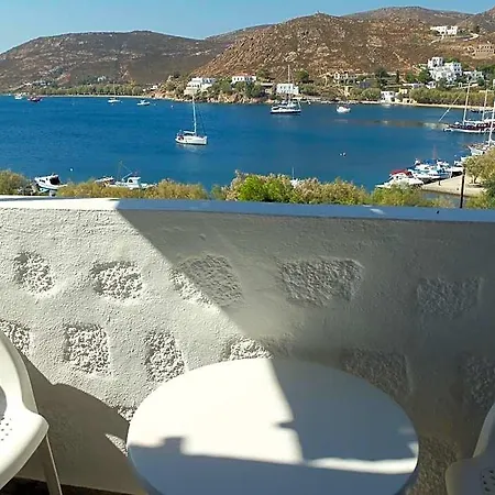 Alexandros Hotel