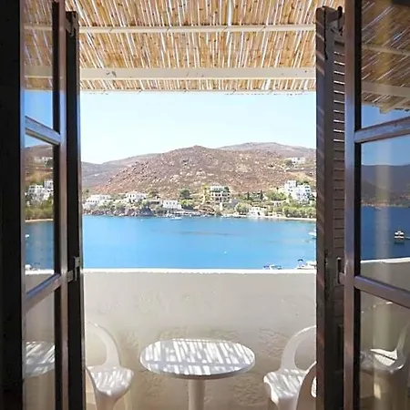 Alexandros Hotel 2*