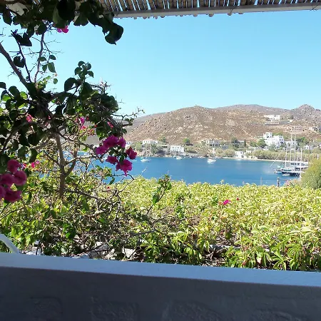 Alexandros Hotel