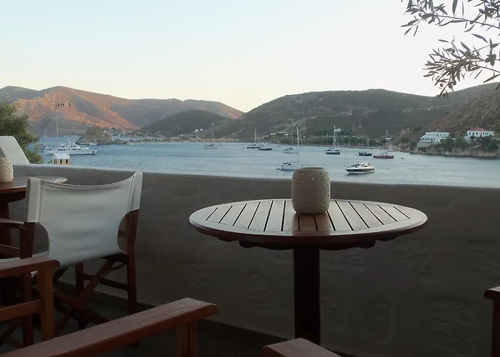 Alexandros 2* Grikos Bay (Patmos)